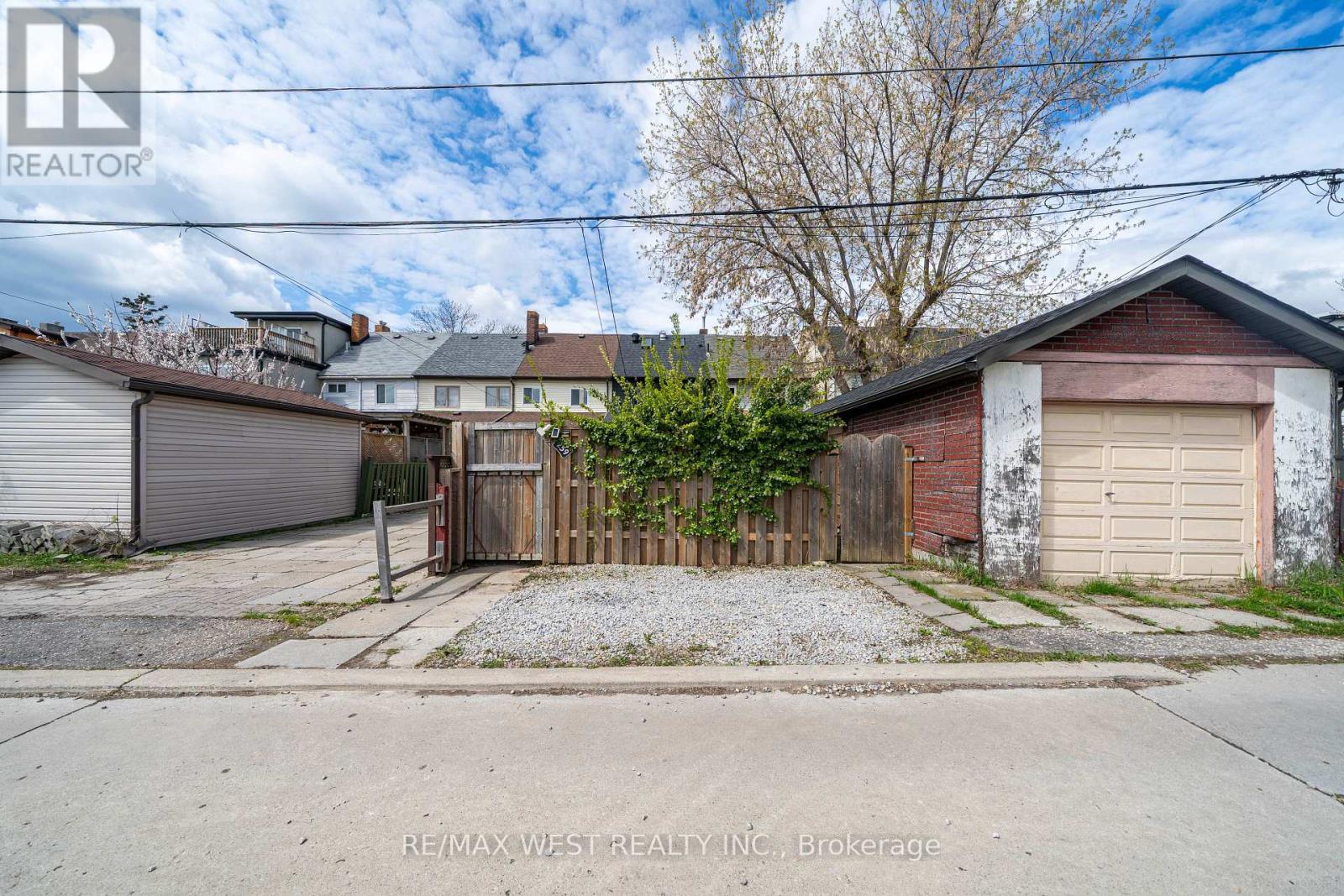 259 Sixth Street, Toronto, ON