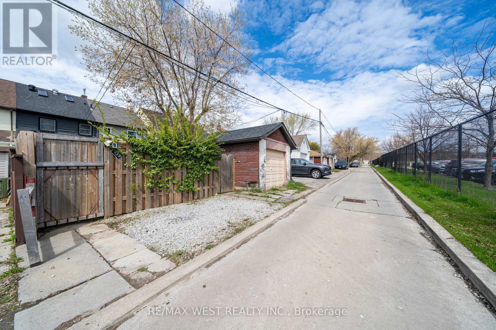 259 Sixth Street, Toronto, ON