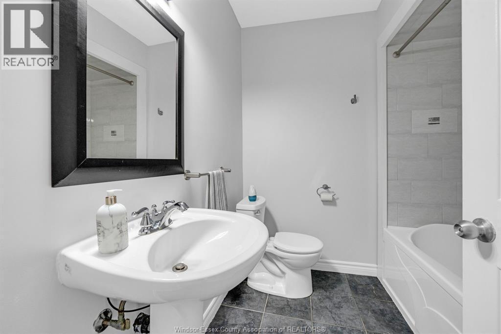3796 Glenfield Street, Windsor, ON