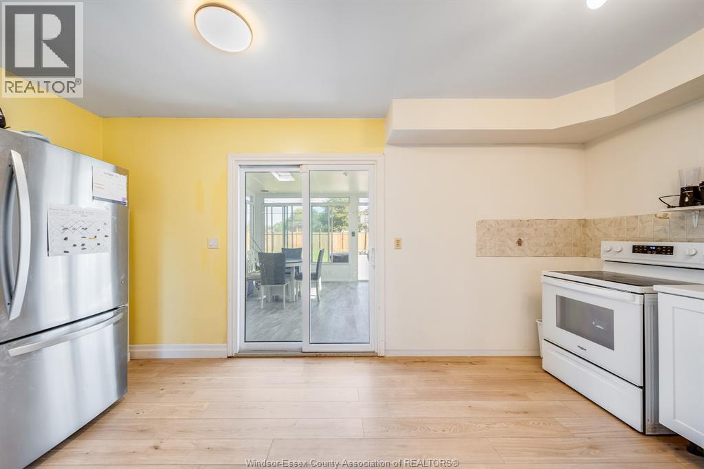 368 Carling Crescent, Windsor, ON