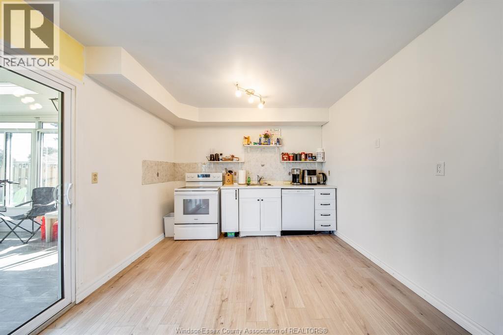 368 Carling Crescent, Windsor, ON