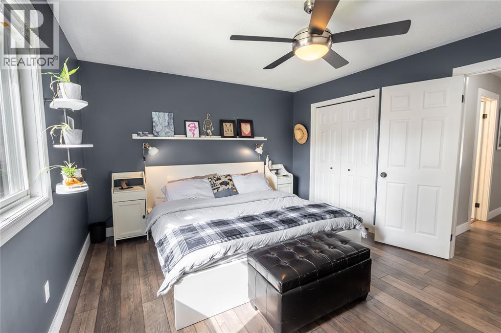 4069 Pine Crescent, Petrolia, ON
