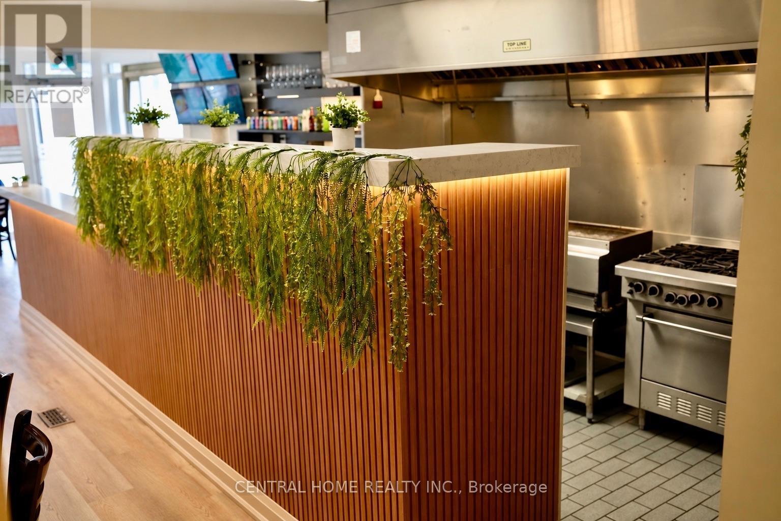 10123 Yonge Street, Richmond Hill, ON