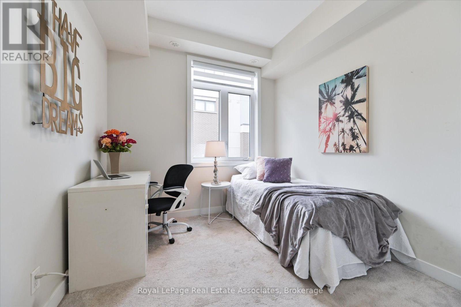 204 - 3058 Sixth Line, Oakville, ON
