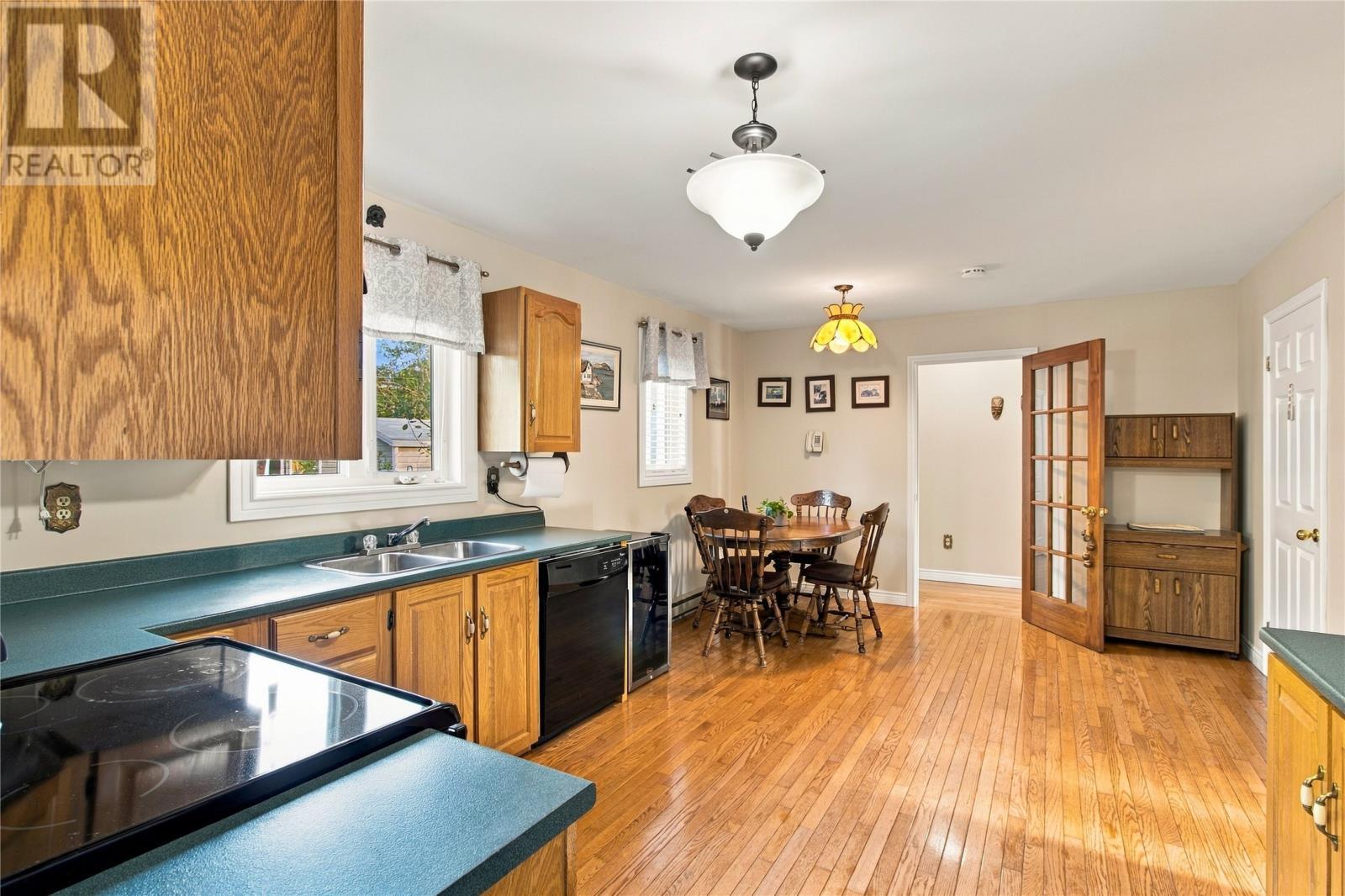 5 Trafalgar Drive, Mount Pearl, NL