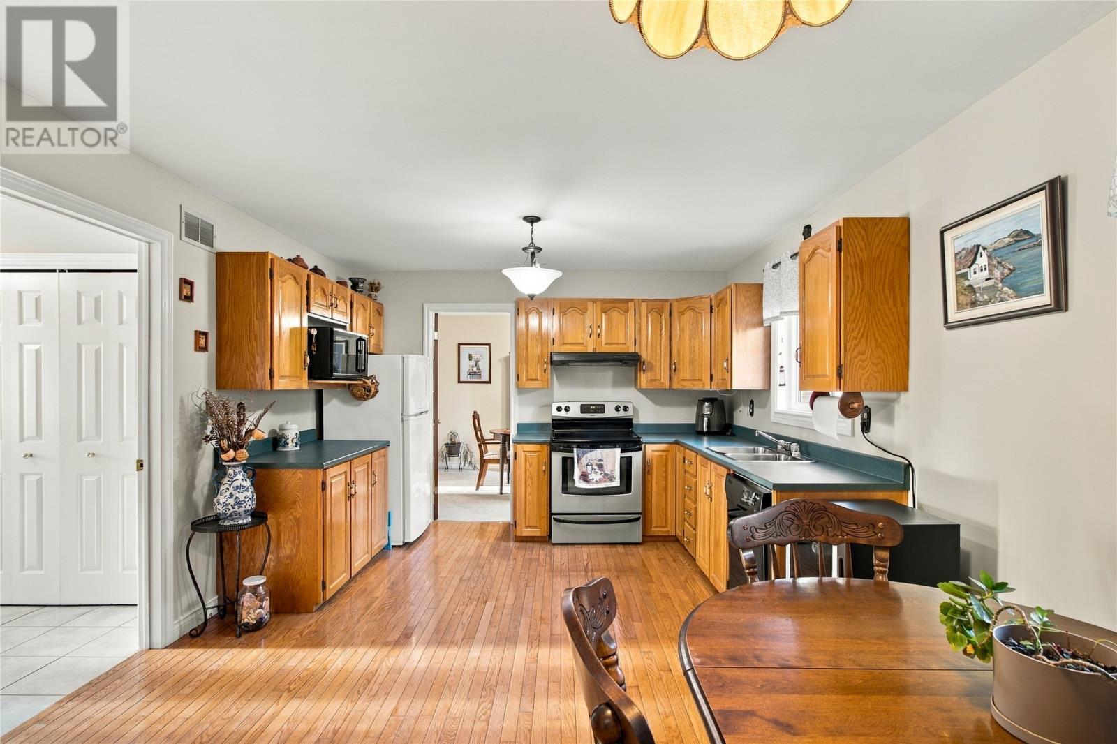 5 Trafalgar Drive, Mount Pearl, NL