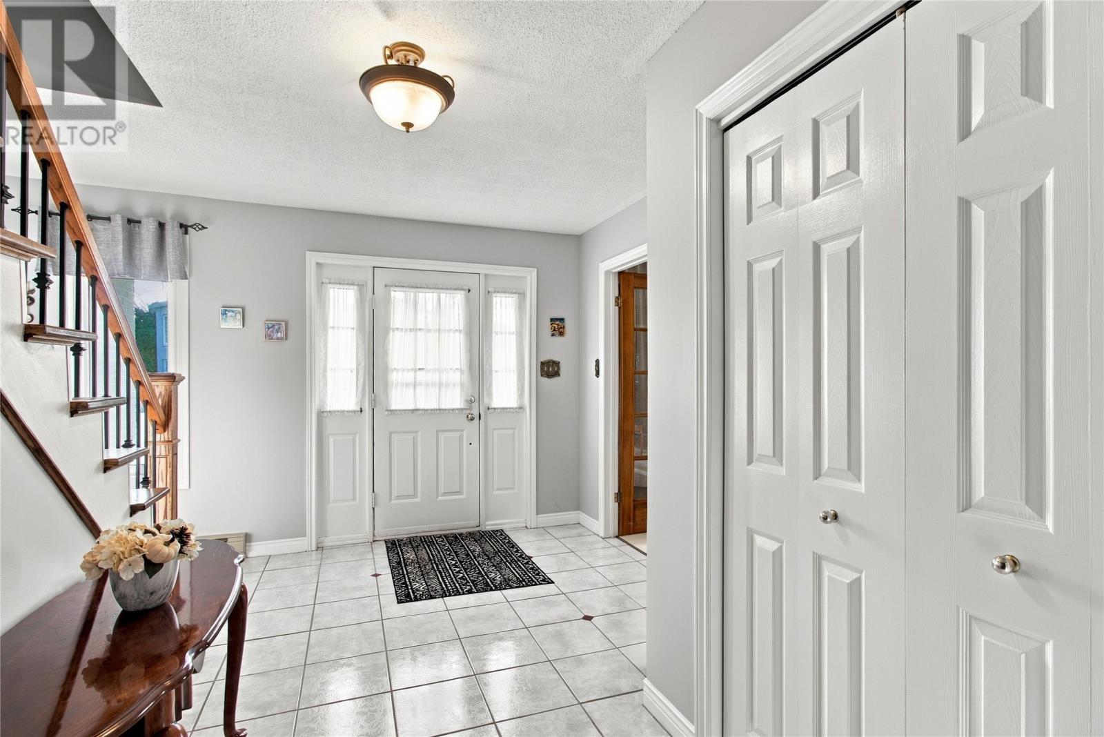 5 Trafalgar Drive, Mount Pearl, NL