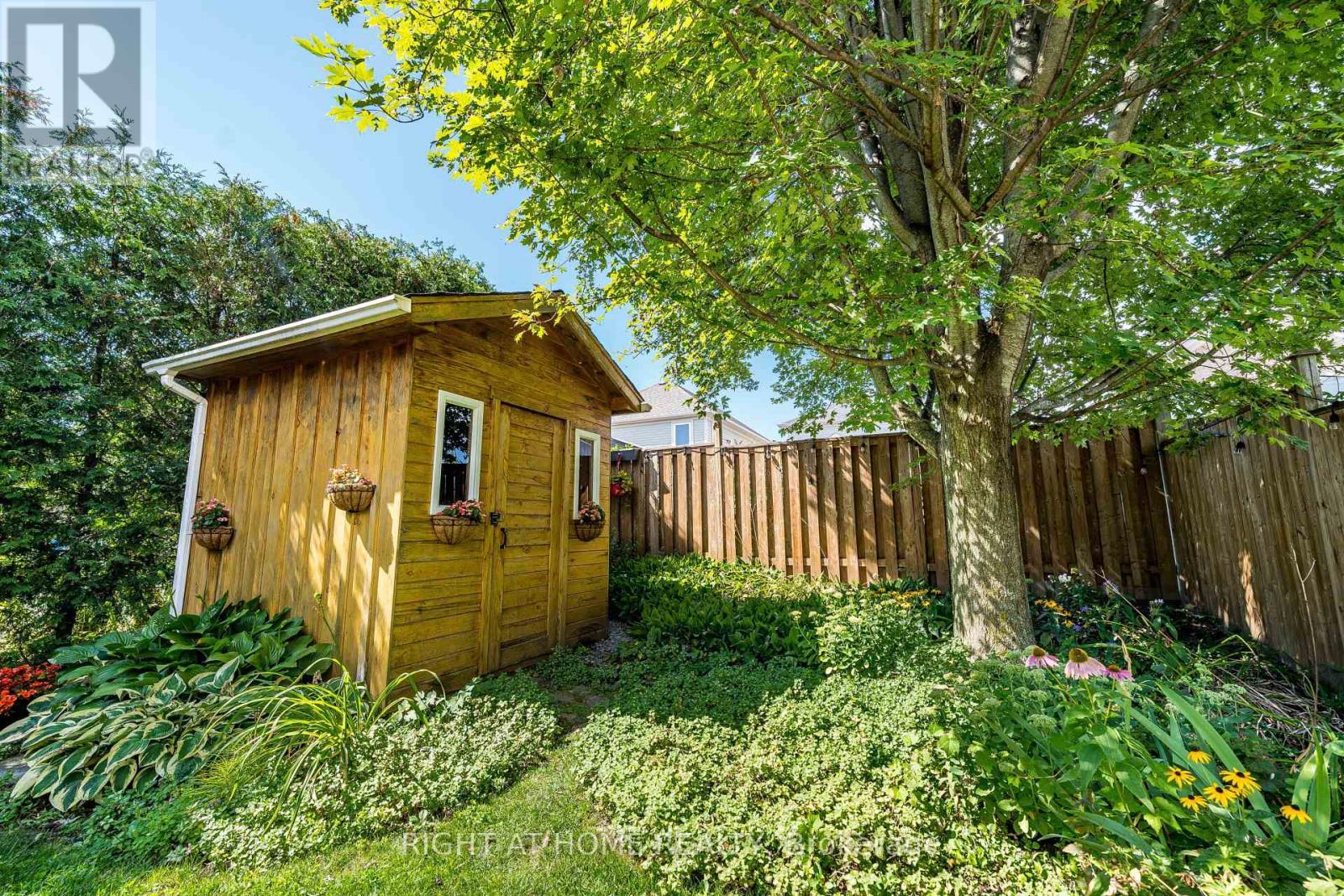 1352 Wadebridge Crescent, Oshawa, ON