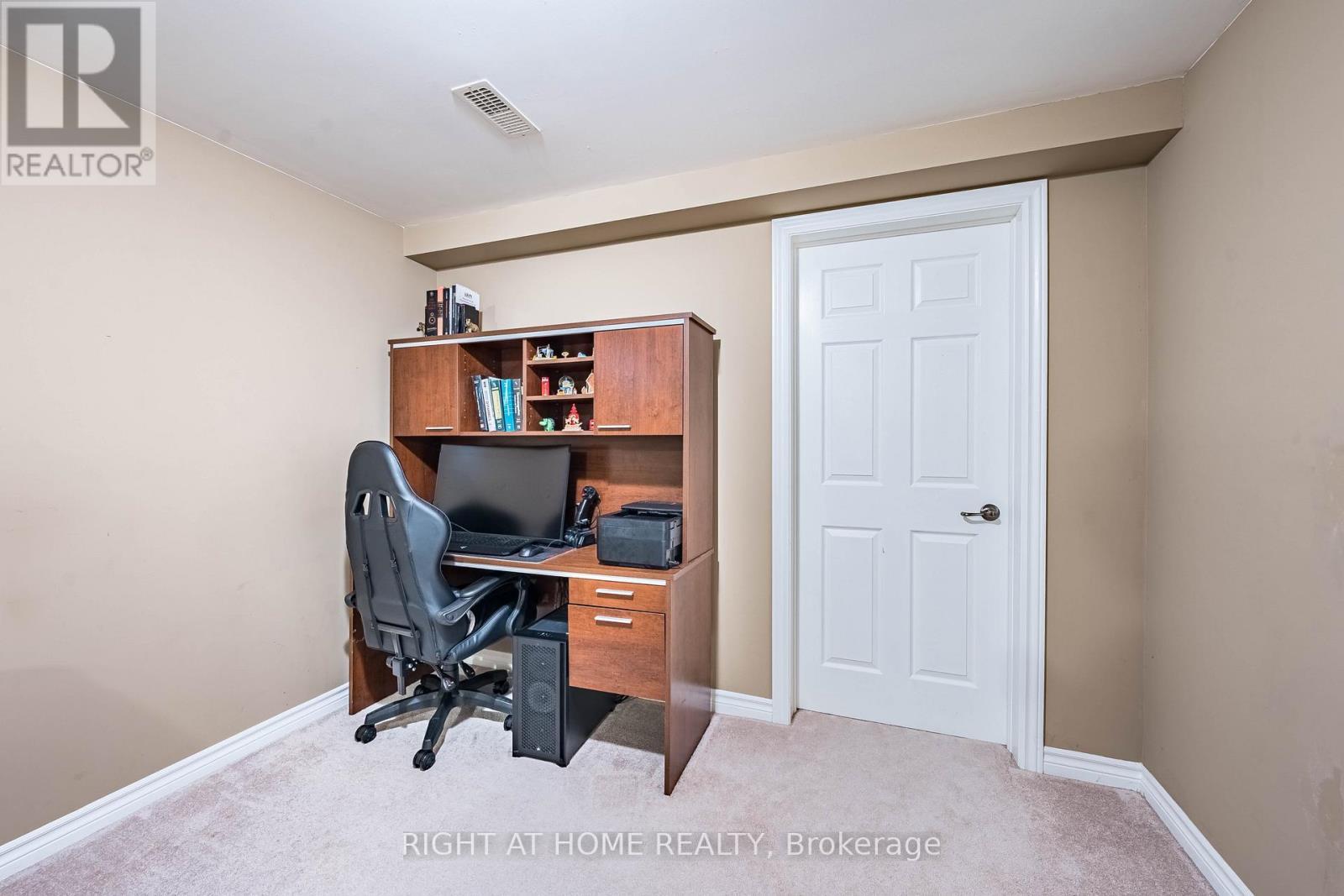 1352 Wadebridge Crescent, Oshawa, ON