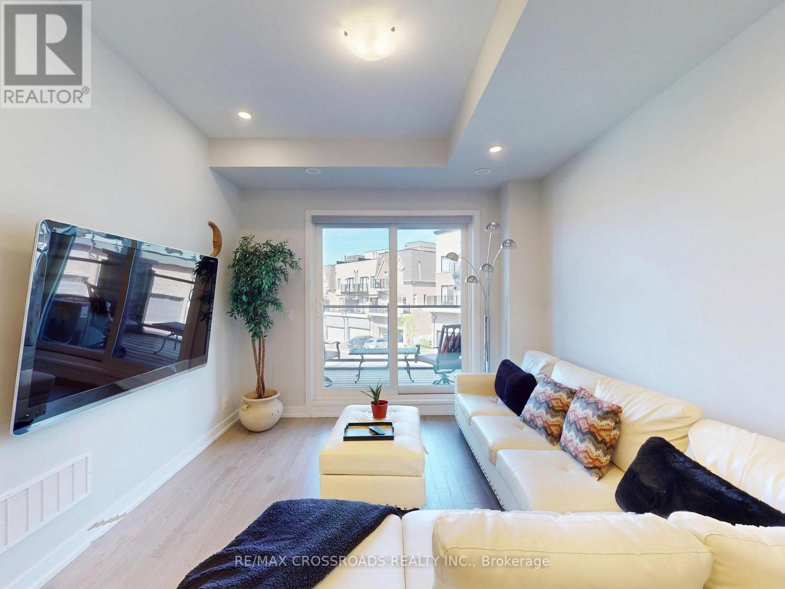 9 Oscar Steeper Lane, Markham, ON