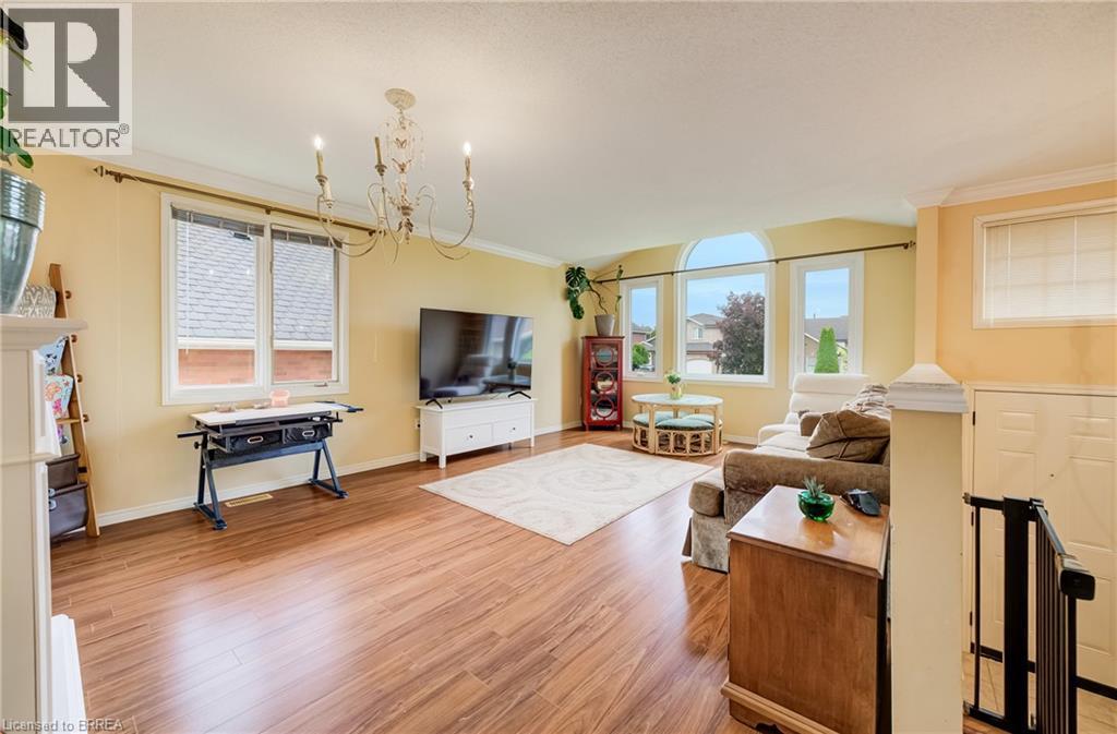 64 Blackfriar Lane, Brantford, ON