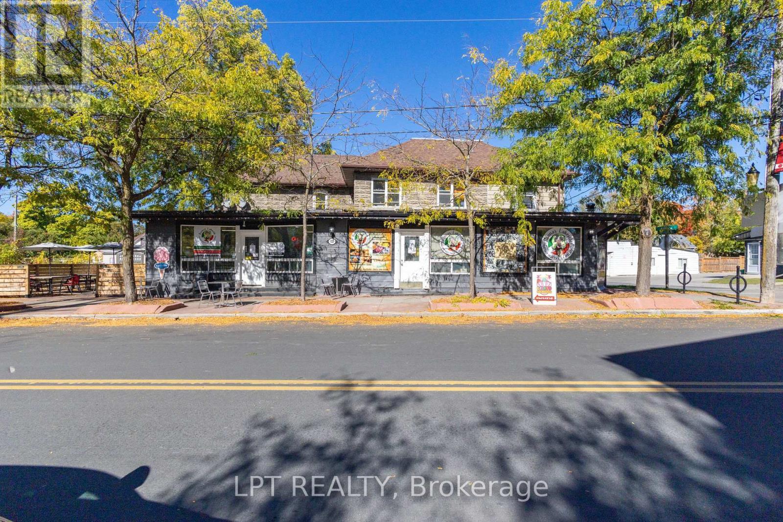 Welcome To Units 104 & 105, 928 Lake Drive E! - 104 & 105 - 928 Lake Drive E, Georgina, ON