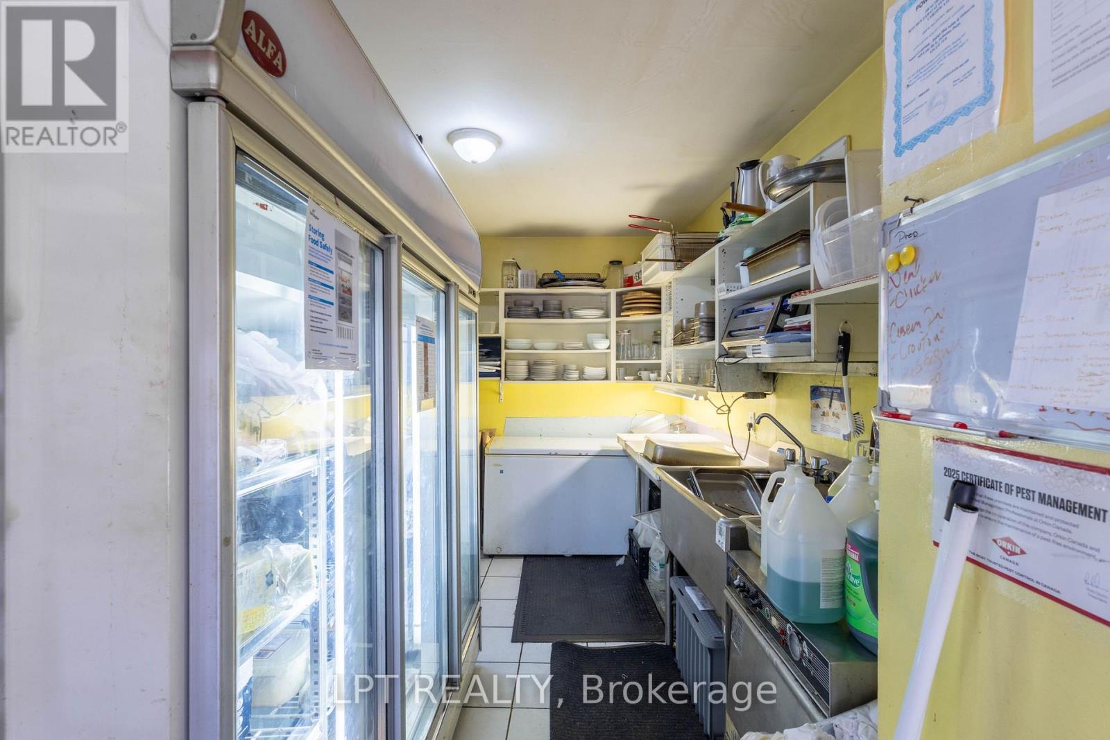 104 & 105 - 928 Lake Drive E, Georgina, ON