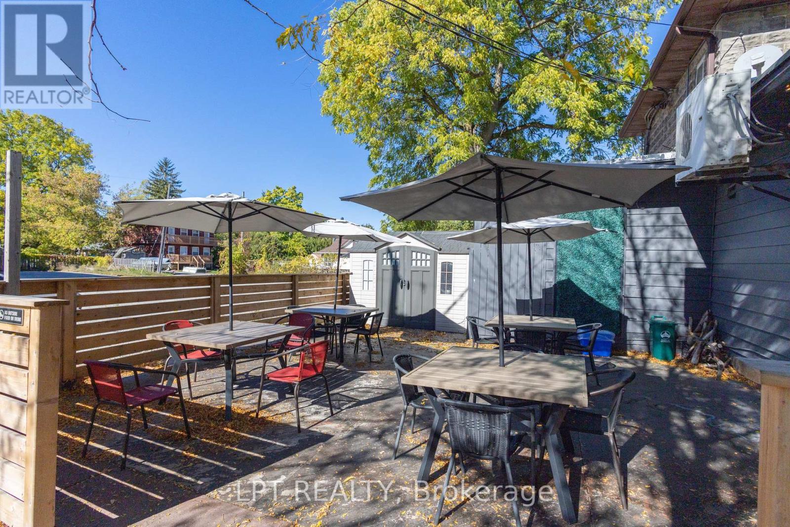 104 & 105 - 928 Lake Drive E, Georgina, ON