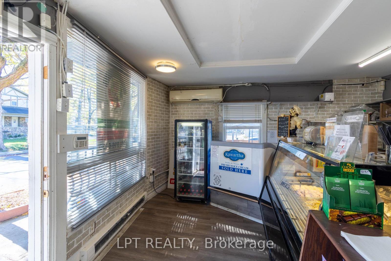 104 & 105 - 928 Lake Drive E, Georgina, ON