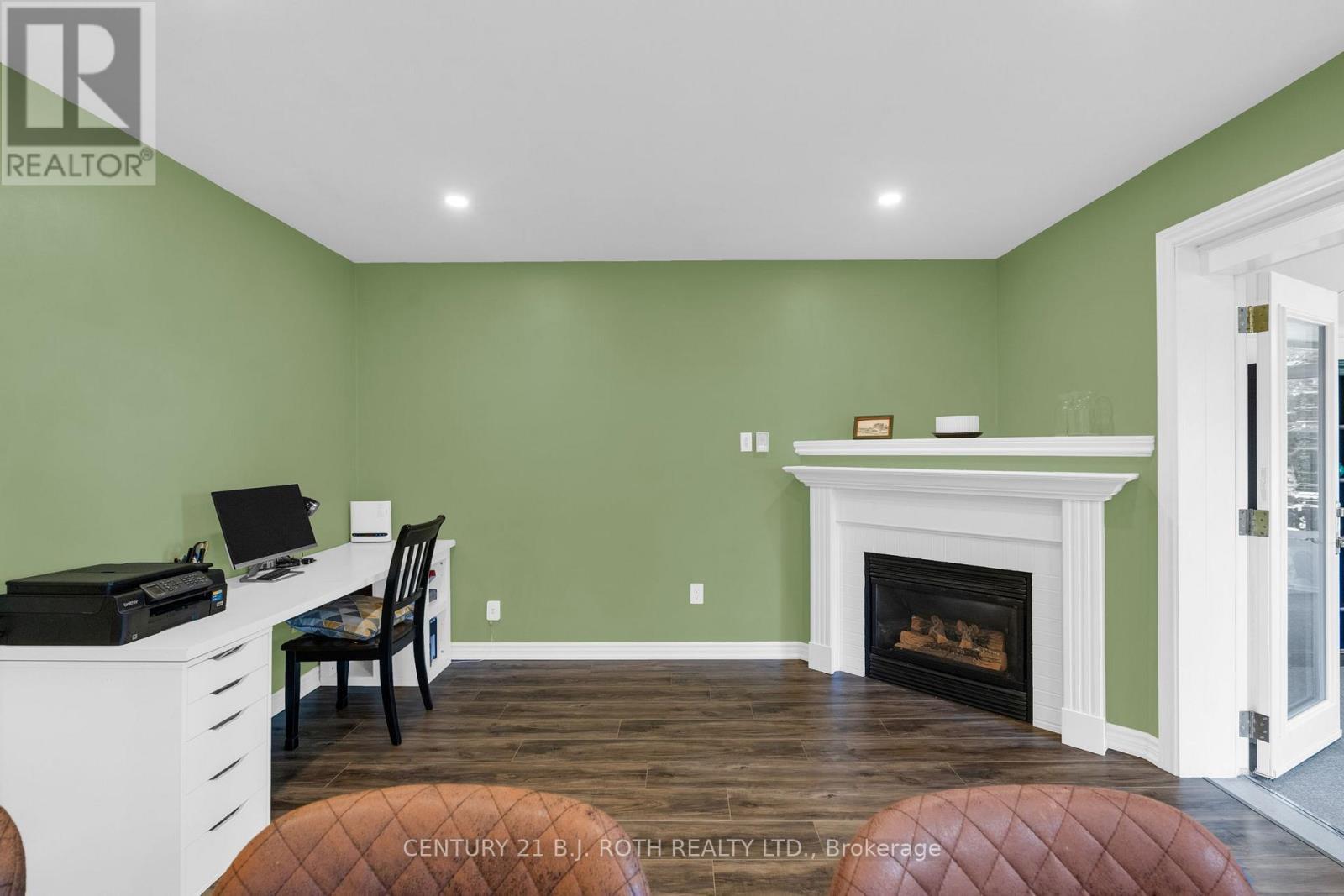 102 Holgate Street, Barrie, ON