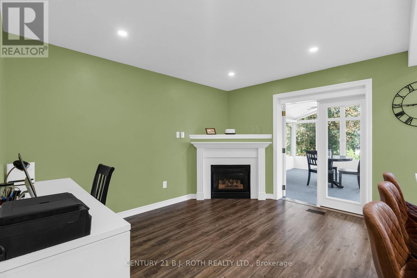 102 Holgate Street, Barrie, ON