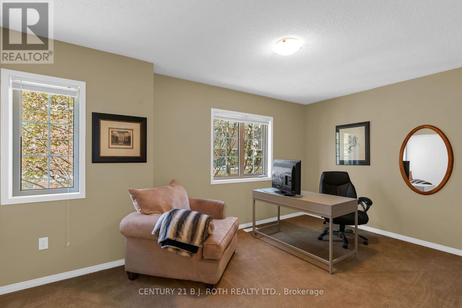 102 Holgate Street, Barrie, ON