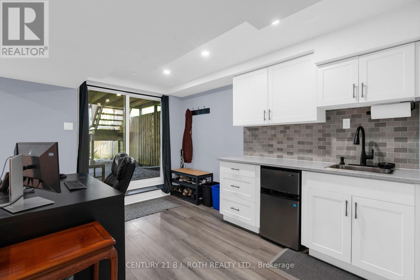 102 Holgate Street, Barrie, ON