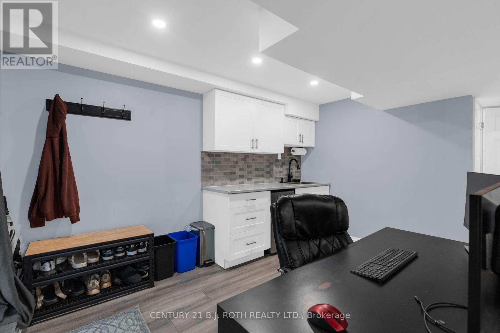 102 Holgate Street, Barrie, ON