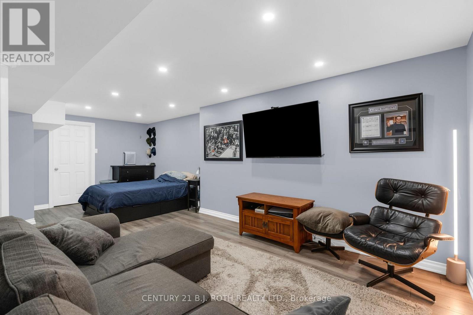102 Holgate Street, Barrie, ON