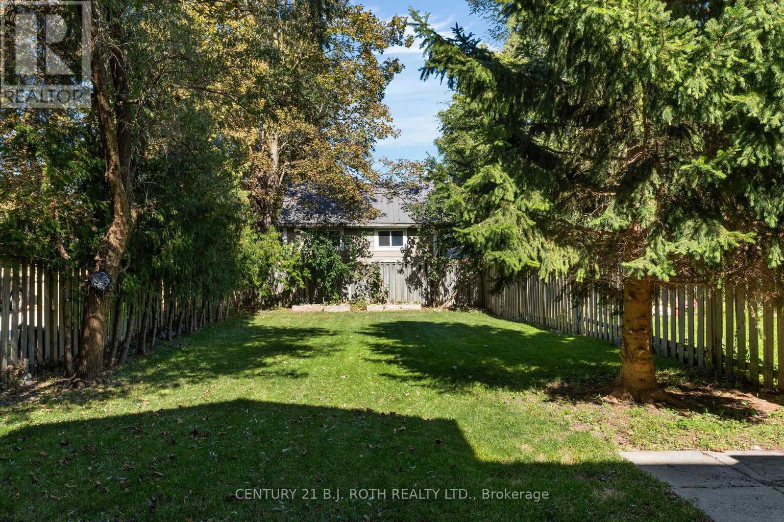 102 Holgate Street, Barrie, ON