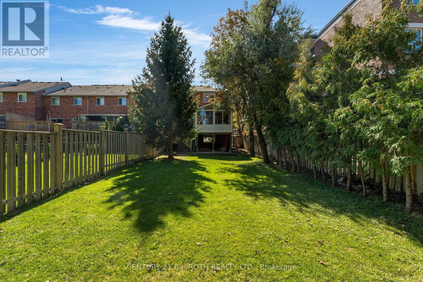 102 Holgate Street, Barrie, ON