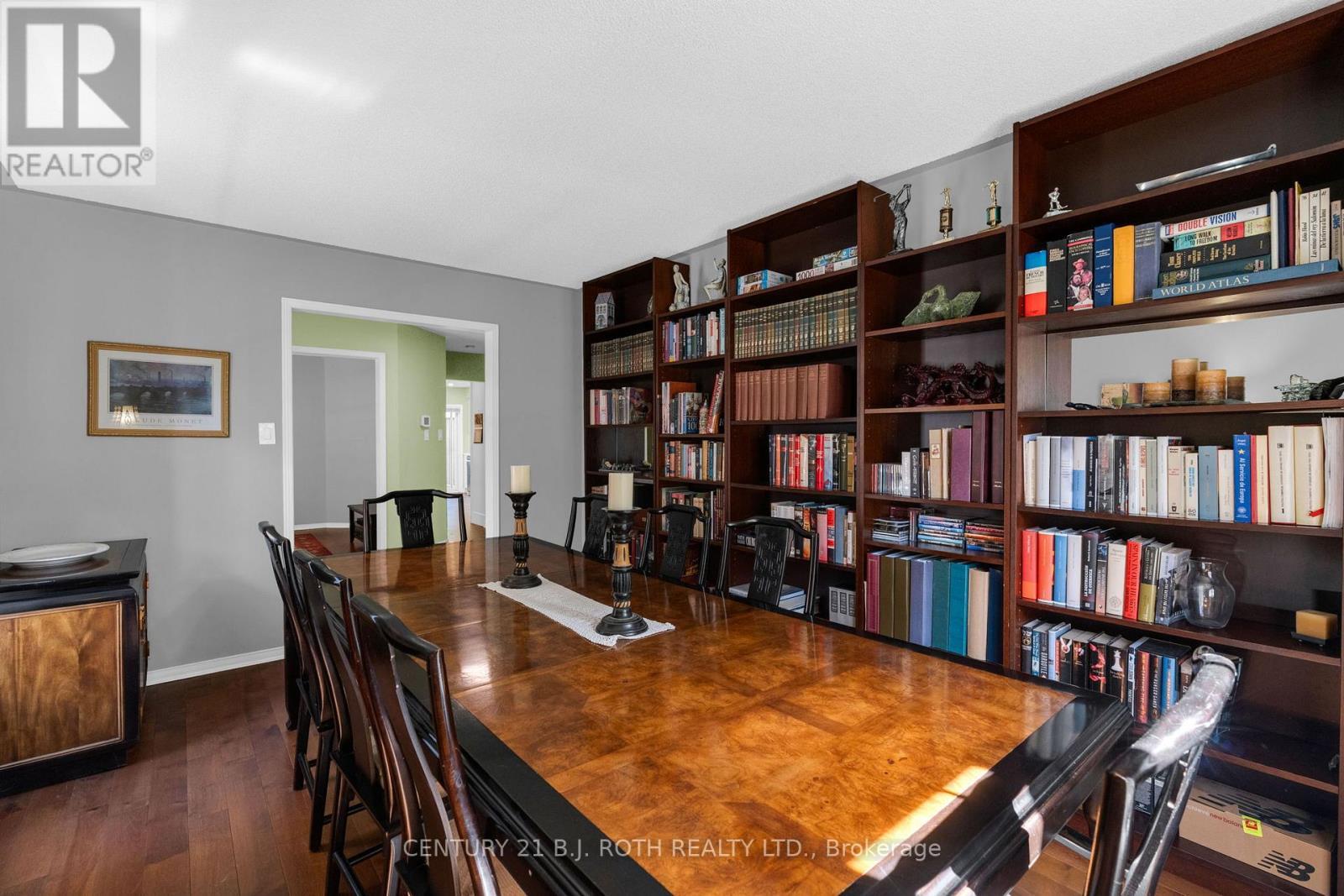 102 Holgate Street, Barrie, ON