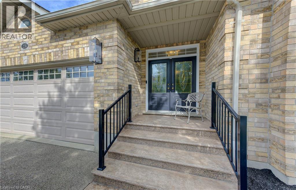 231 Hawkswood Drive, Kitchener, ON