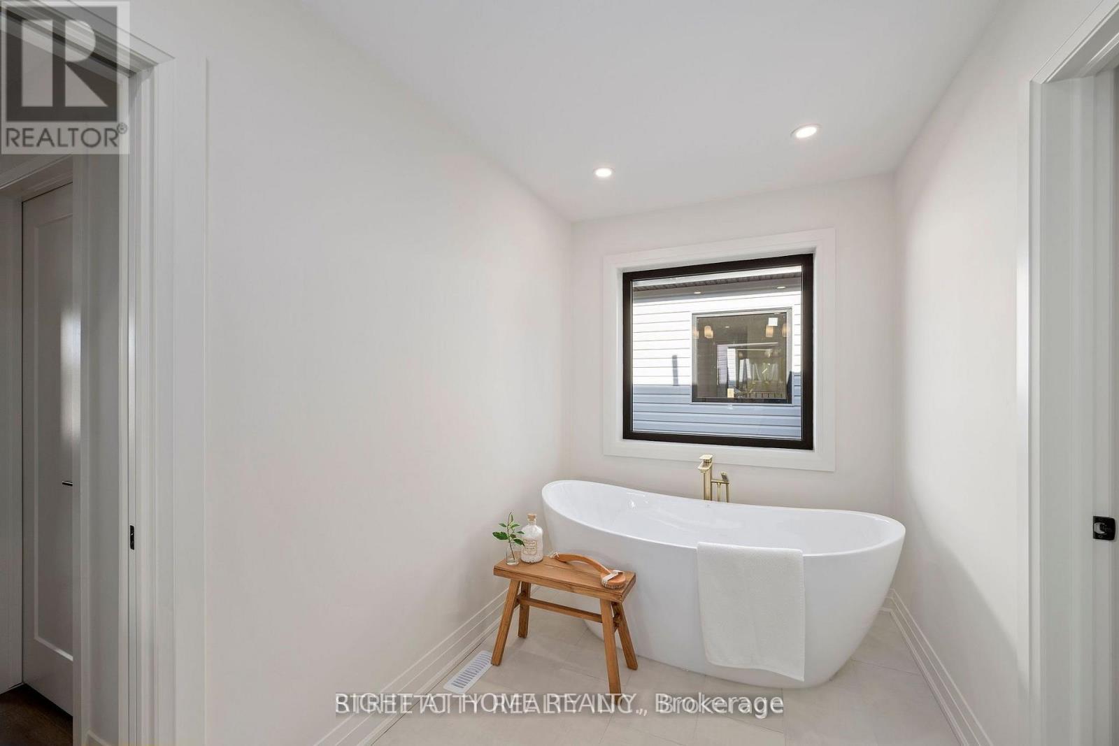6326 Old Garrison Boulevard, London South (South V), ON