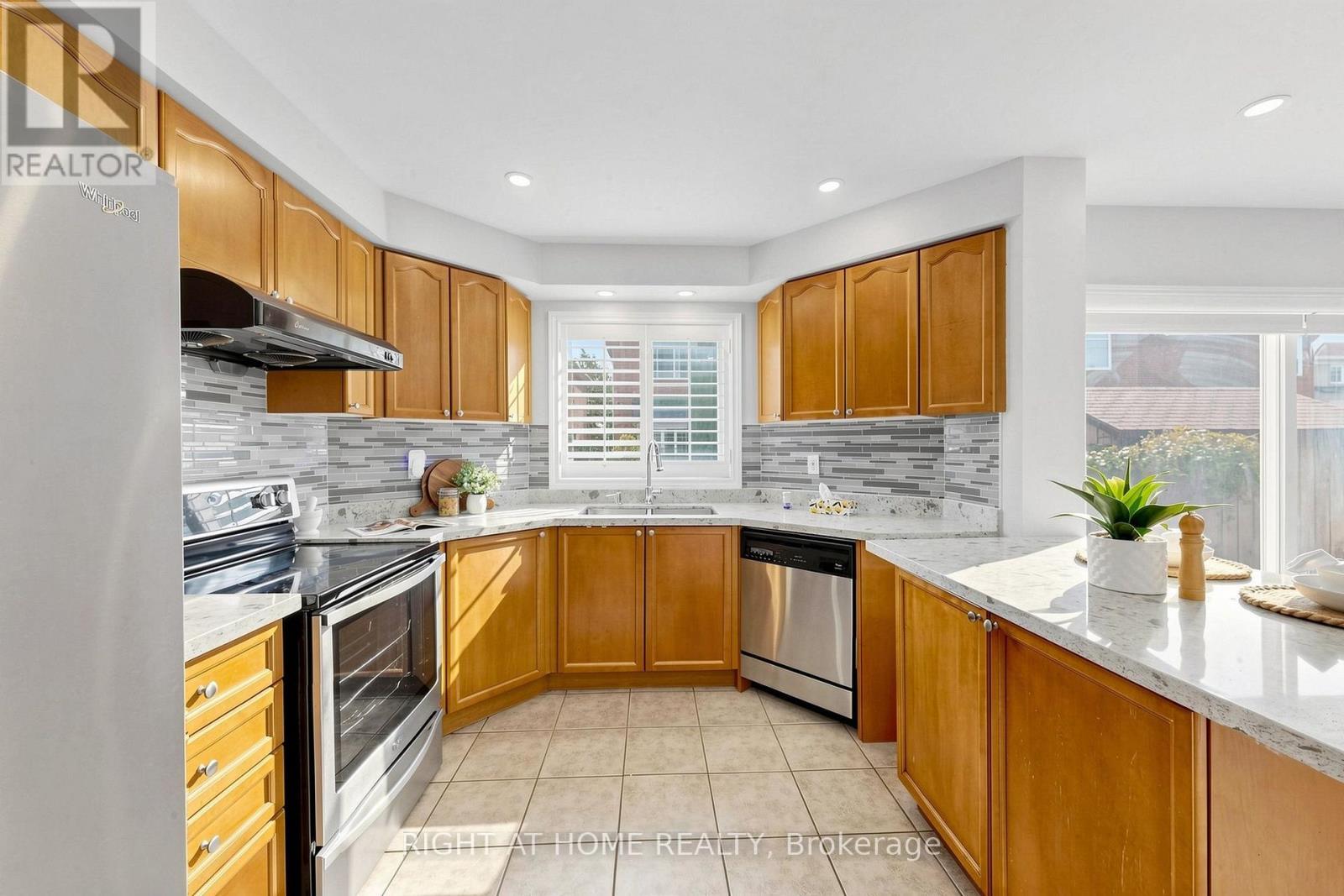 5 Mendoza Drive, Brampton, ON