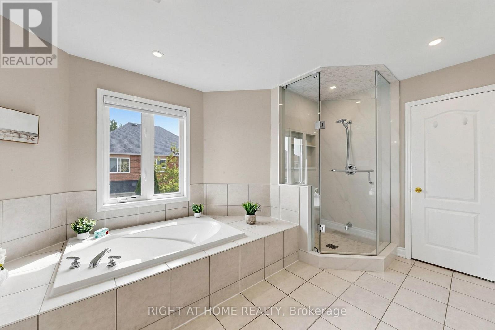 5 Mendoza Drive, Brampton, ON