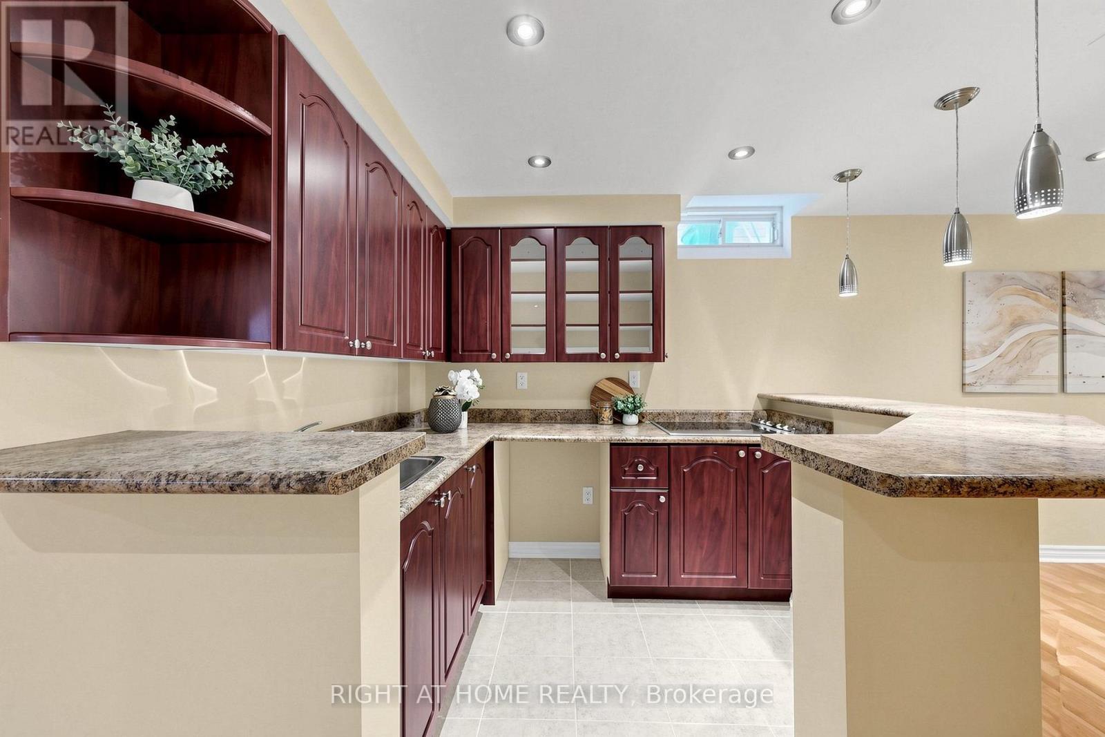 5 Mendoza Drive, Brampton, ON