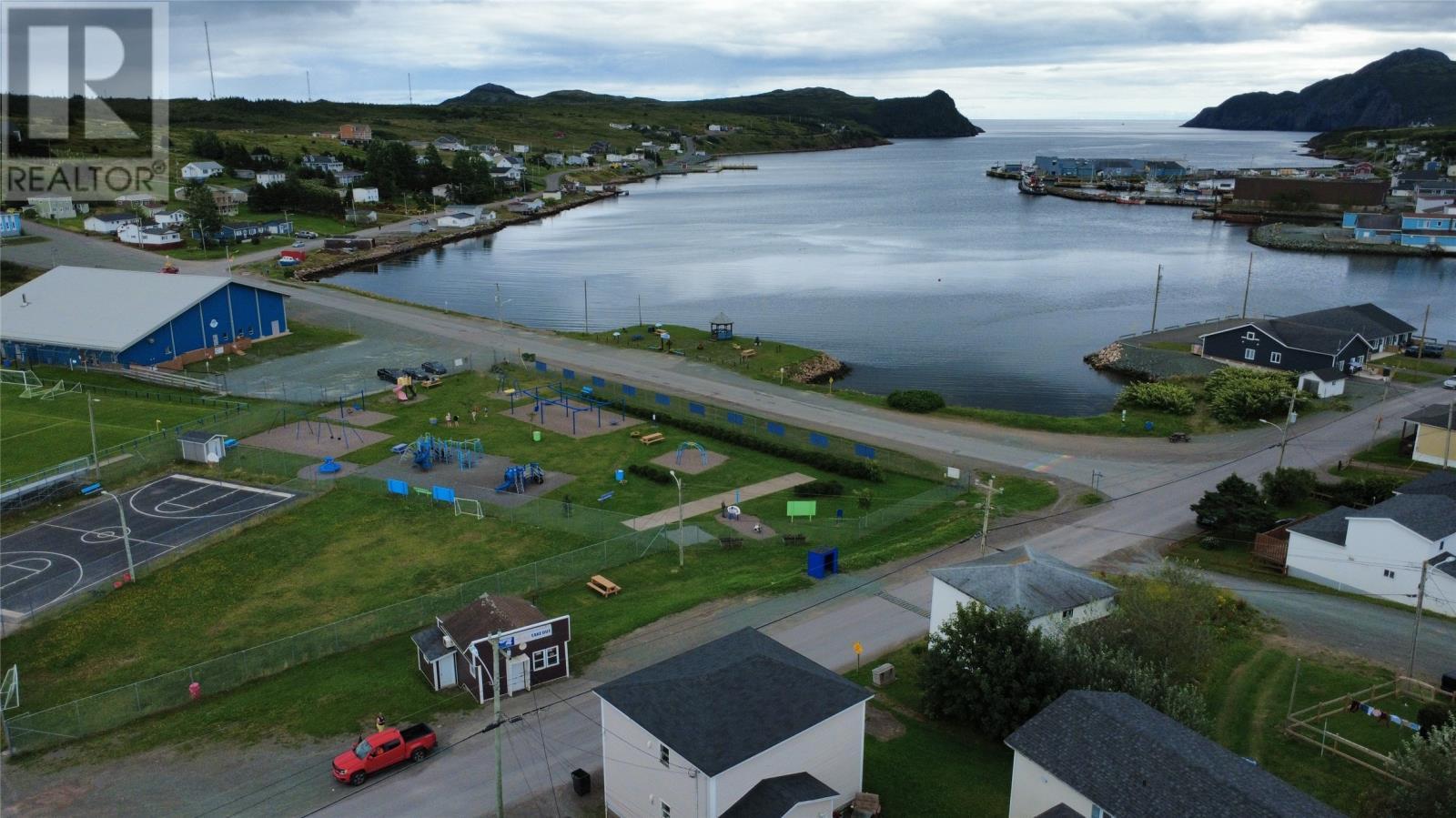 Harbour View - 28 Water Street W, St. Lawrence, NL