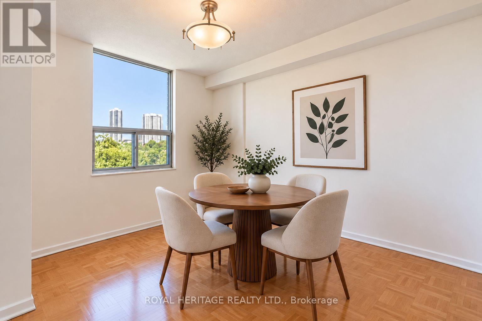 603 - 10 Edgecliff Golfway, Toronto, ON
