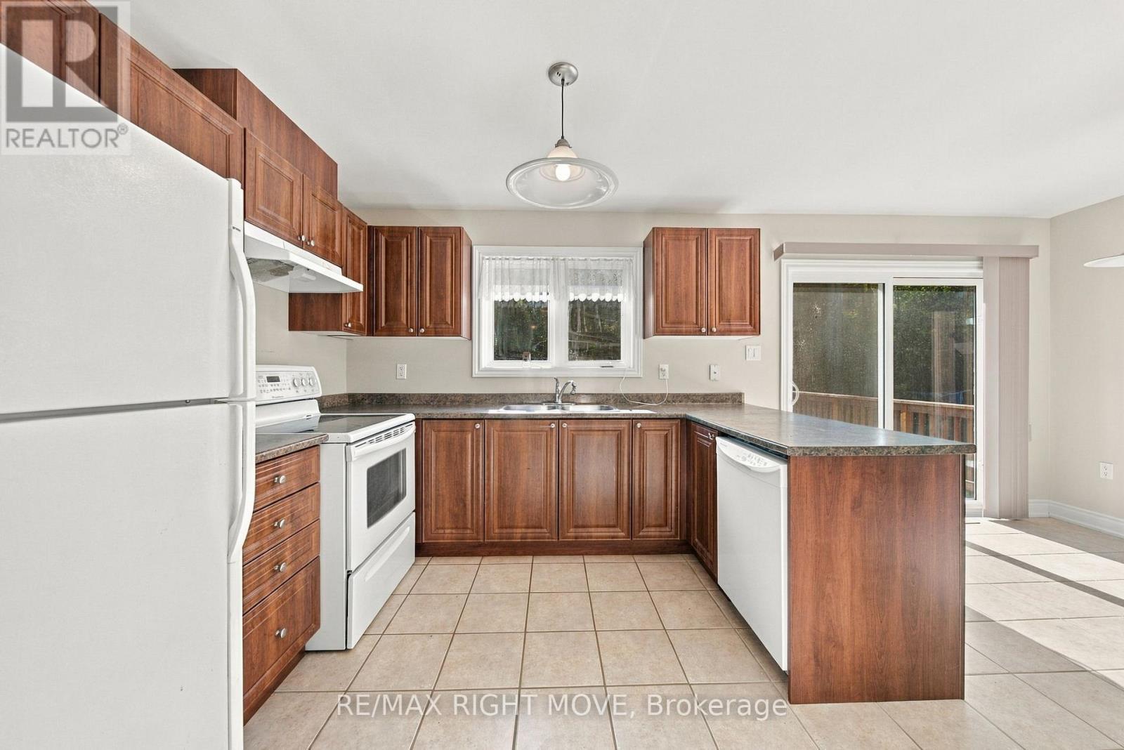 3240 Goldstein Road, Severn, ON