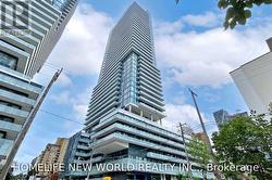 2805 - 161 ROEHAMPTON AVENUE Toronto, ON M4P 0C8