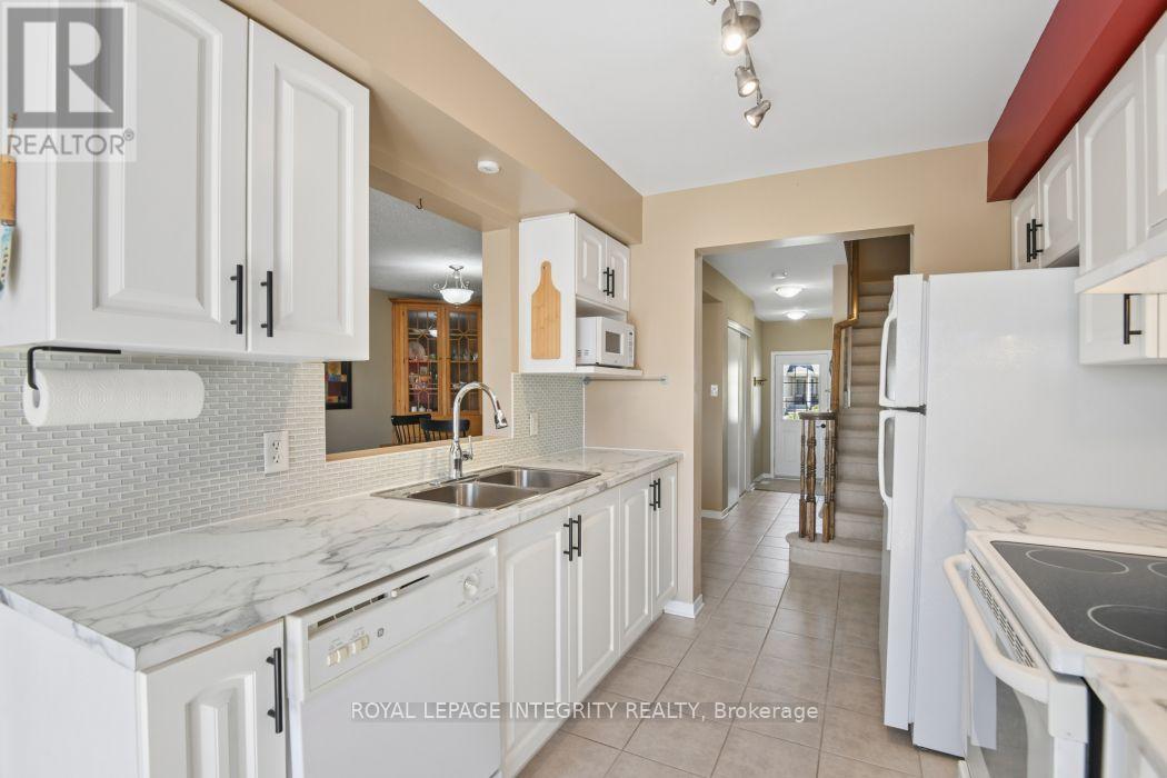 416 Wisteria Crescent, Ottawa, ON