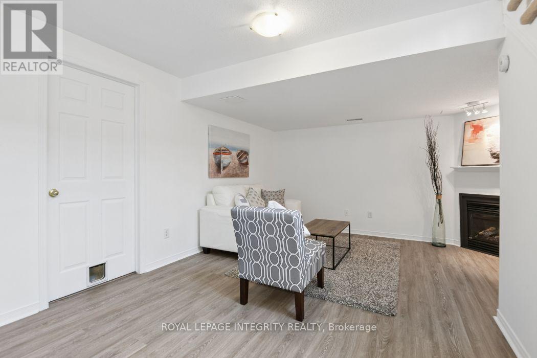 416 Wisteria Crescent, Ottawa, ON