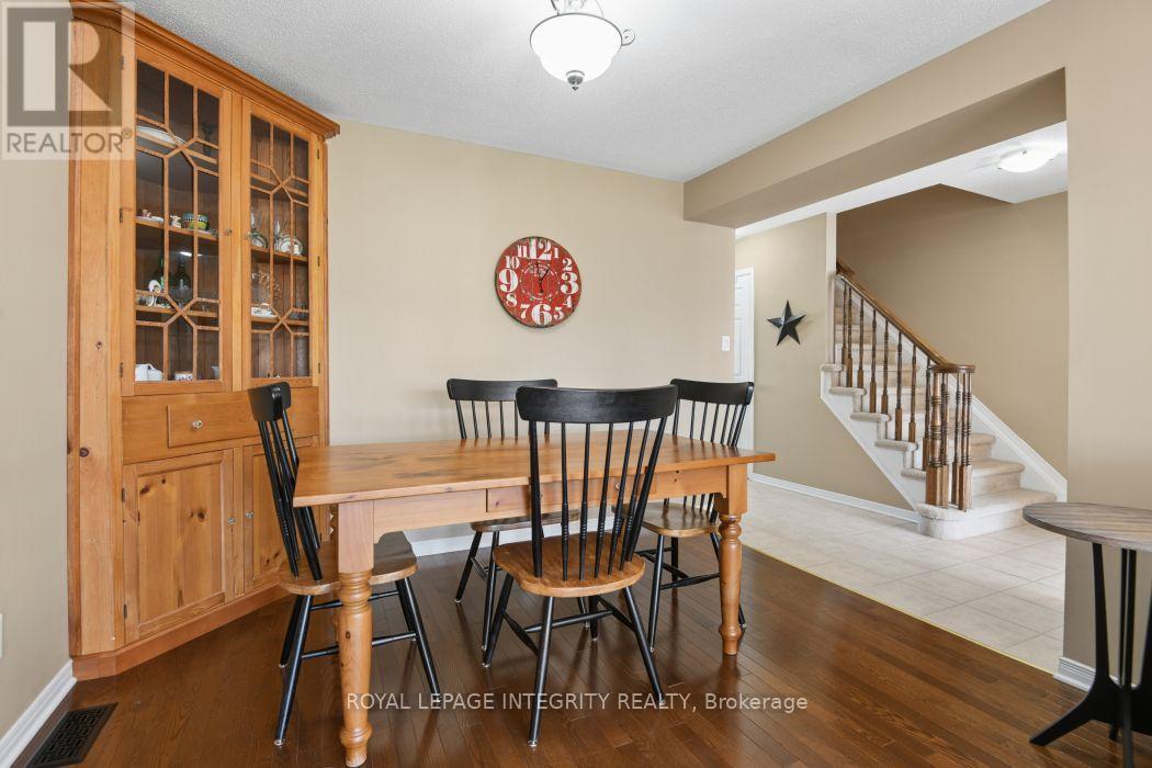 416 Wisteria Crescent, Ottawa, ON