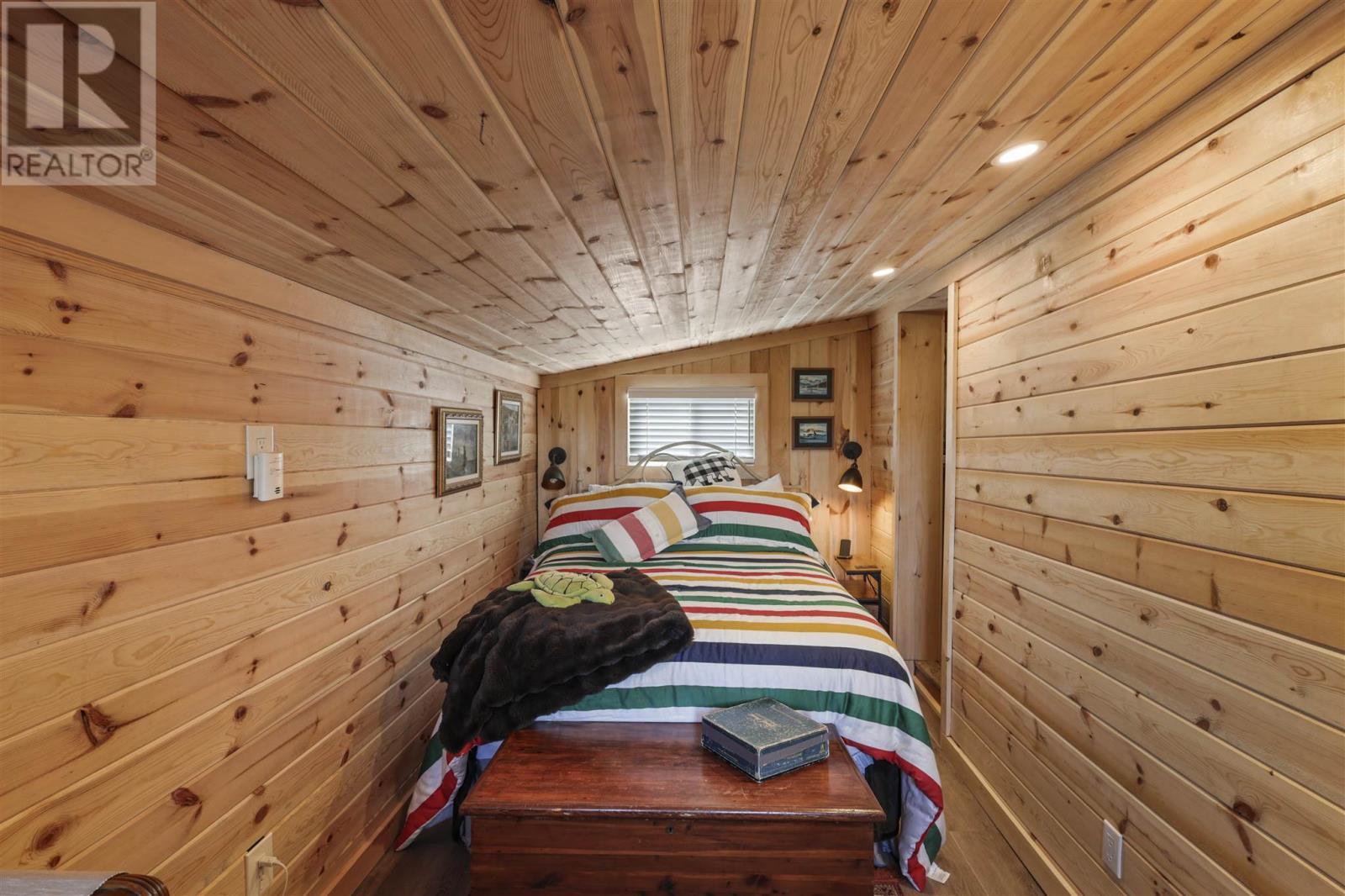 271 Smith Bay Rd|District Of Manitoulin, Gore Bay, ON