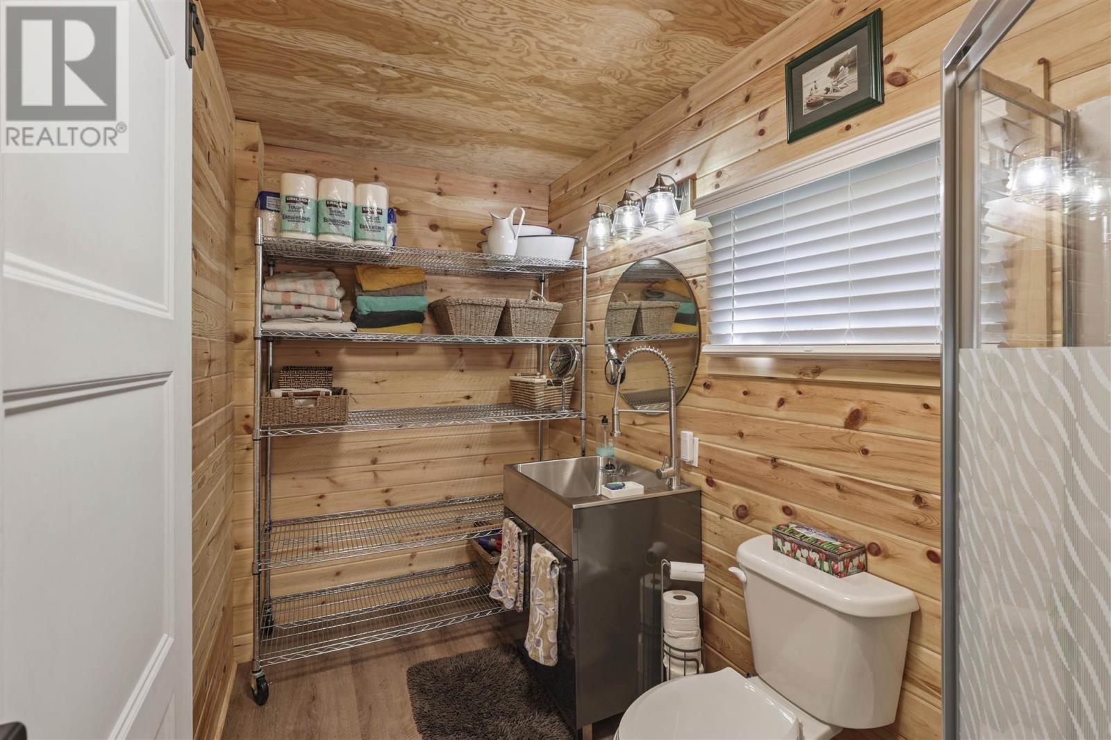 271 Smith Bay Rd|District Of Manitoulin, Gore Bay, ON