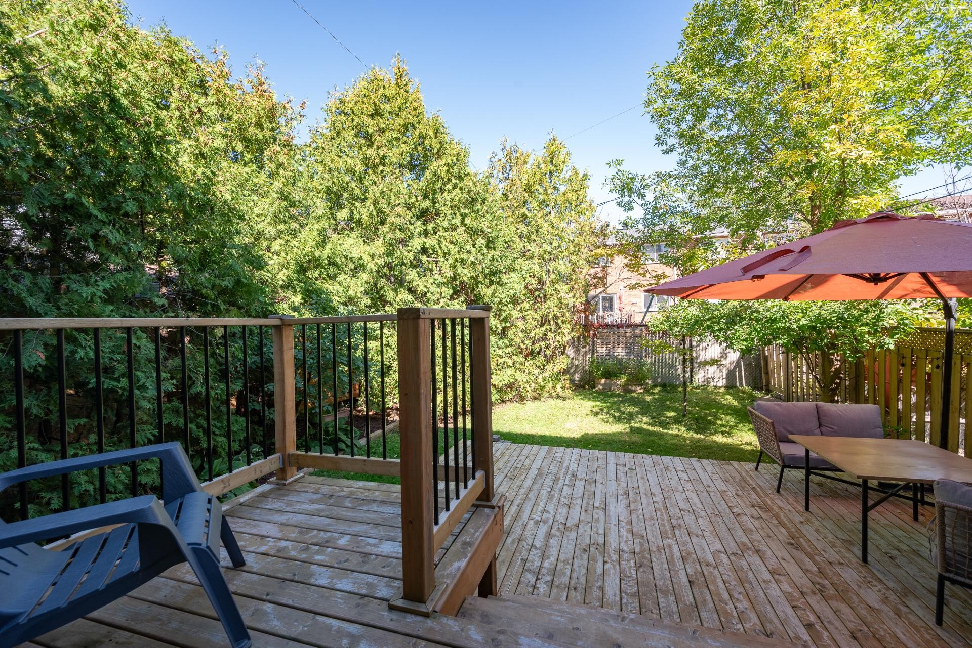 Courtyard - 1280 Place Port-Royal, Brossard, QC