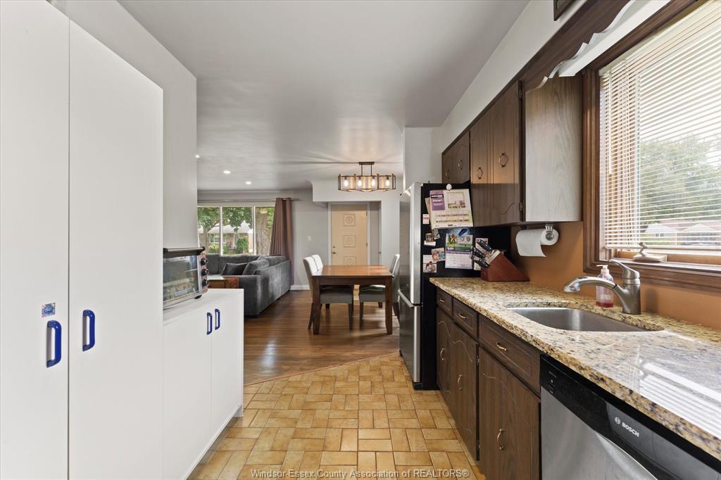 3189 Mckay, Windsor, ON