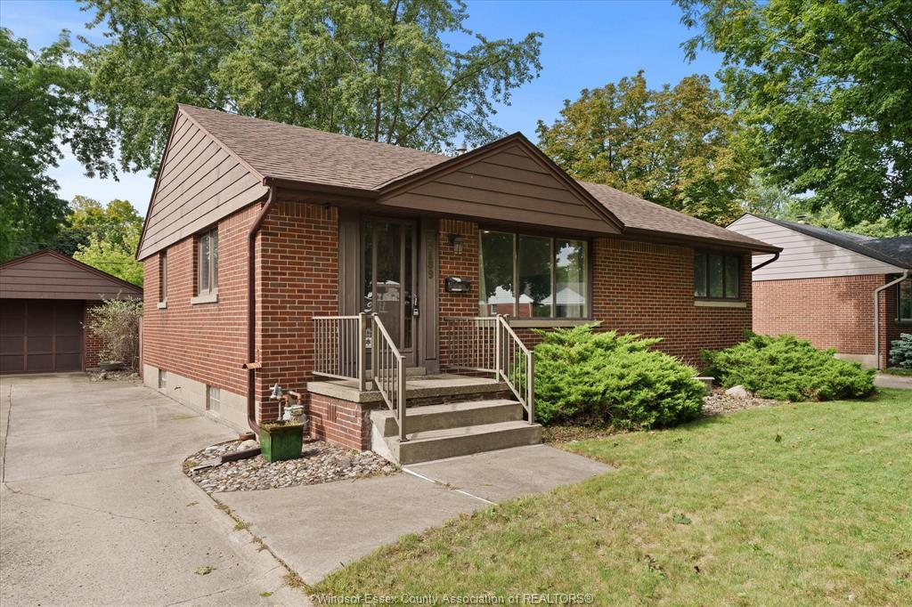 3189 Mckay, Windsor, ON