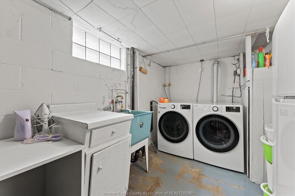 3189 Mckay, Windsor, ON