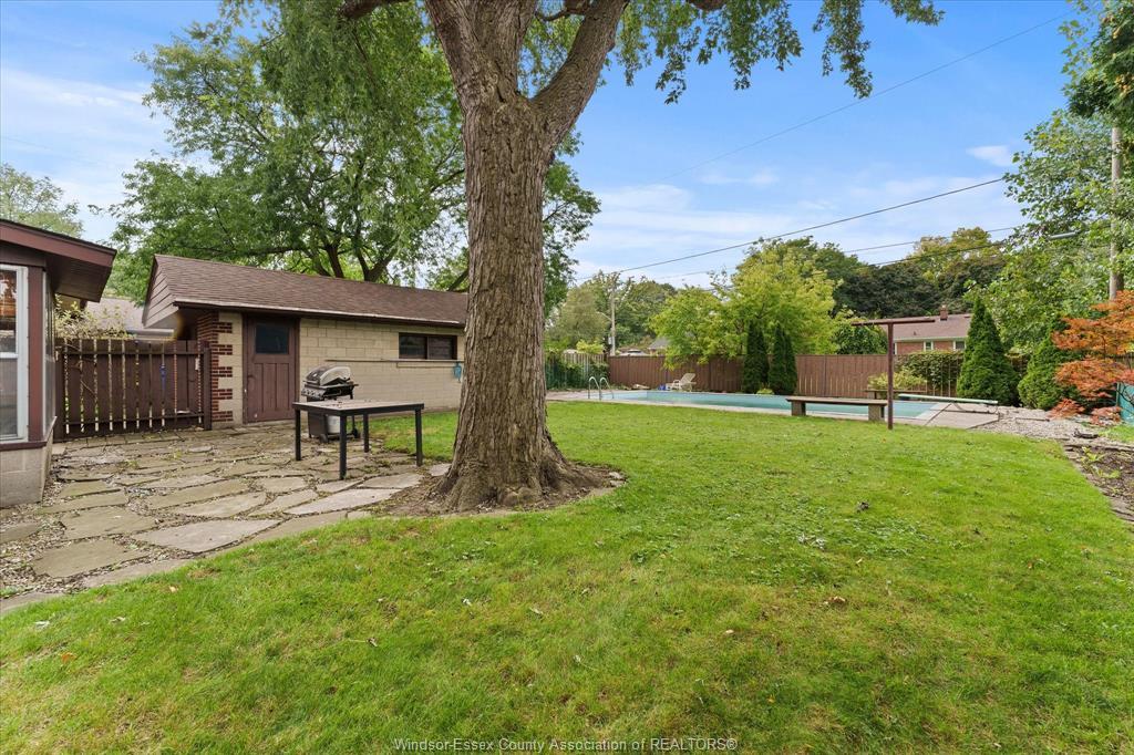 3189 Mckay, Windsor, ON