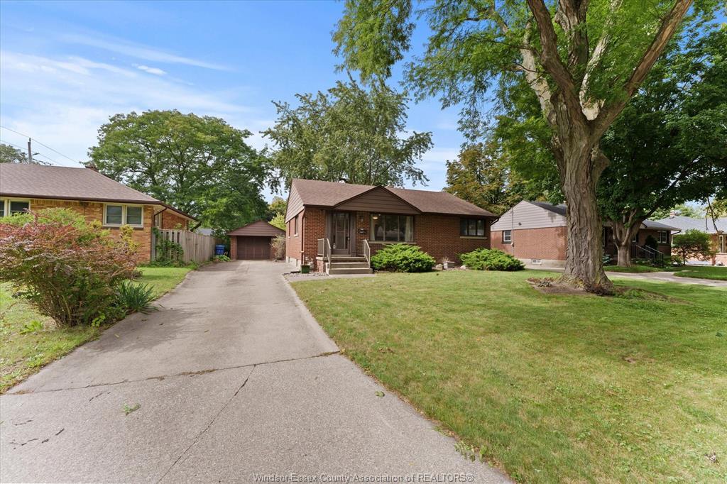 3189 Mckay, Windsor, ON