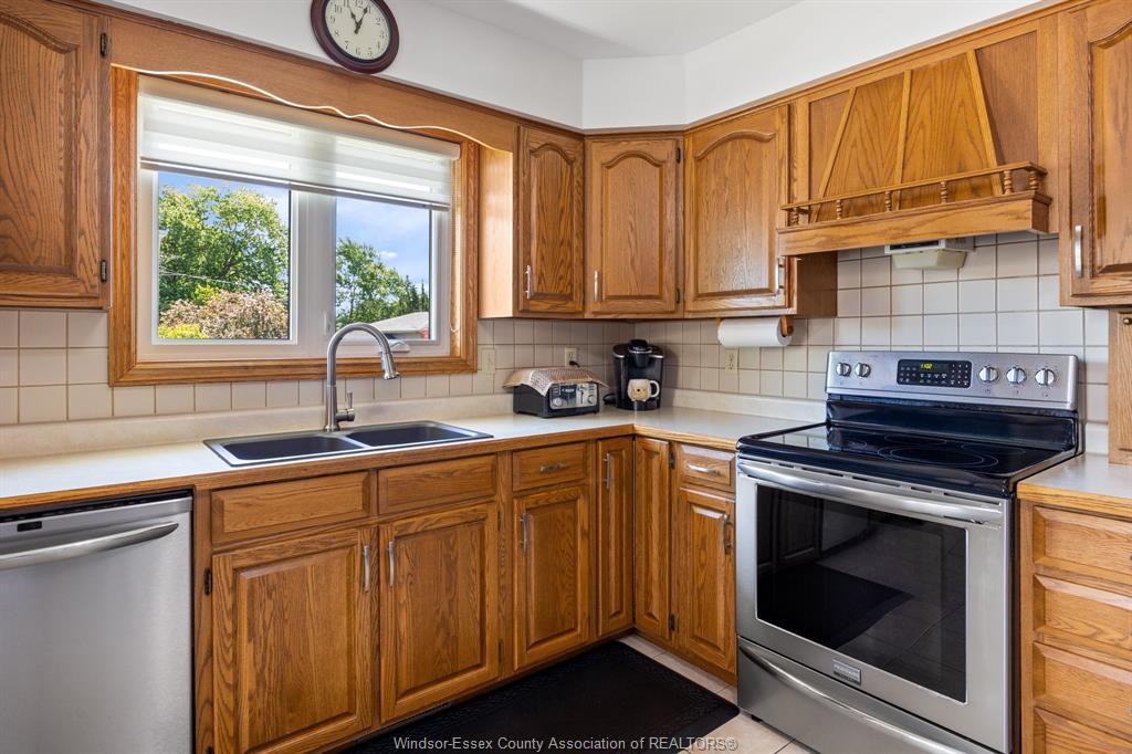 1545 Willow Drive, Ruthven, ON