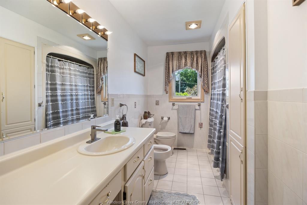 1545 Willow Drive, Ruthven, ON